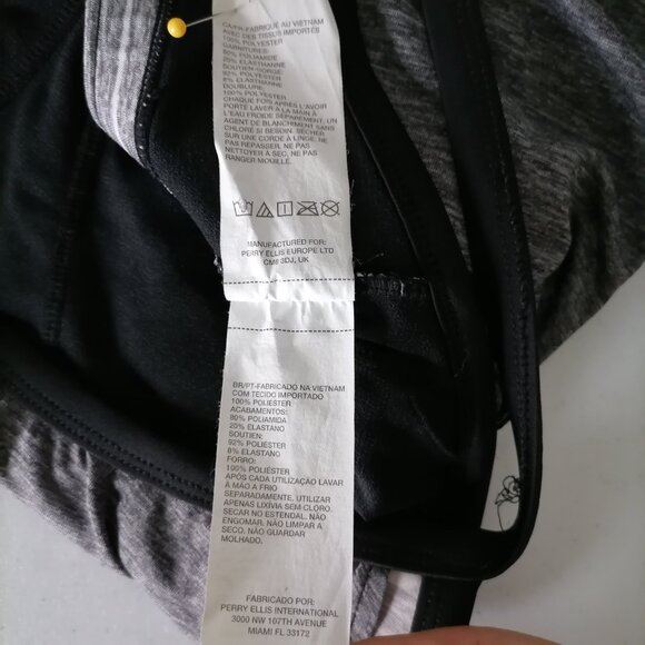 Nike Womens Gray Scoop Neck Built In Bra Hybrid Athletic Tank Top Plus Size 1X - Picture 6 of 7